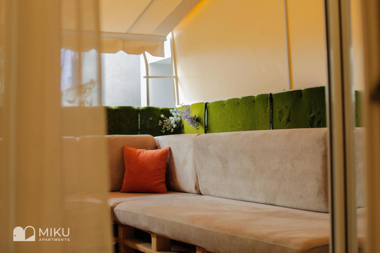 Miku Apartment - Perfect 1Bedroom At Komuna E Parisit Tirana Exterior foto