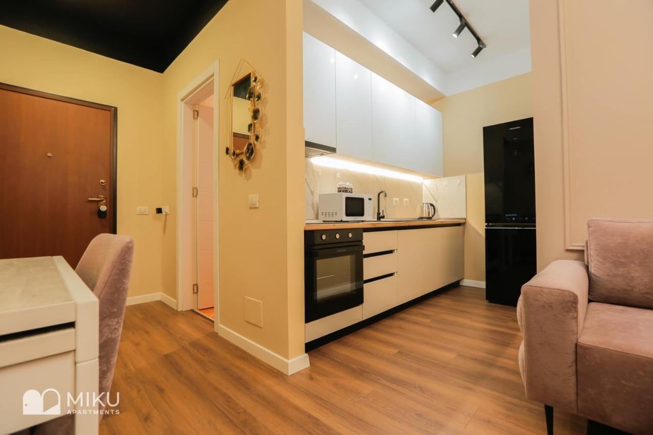 Miku Apartment - Perfect 1Bedroom At Komuna E Parisit Tirana Exterior foto